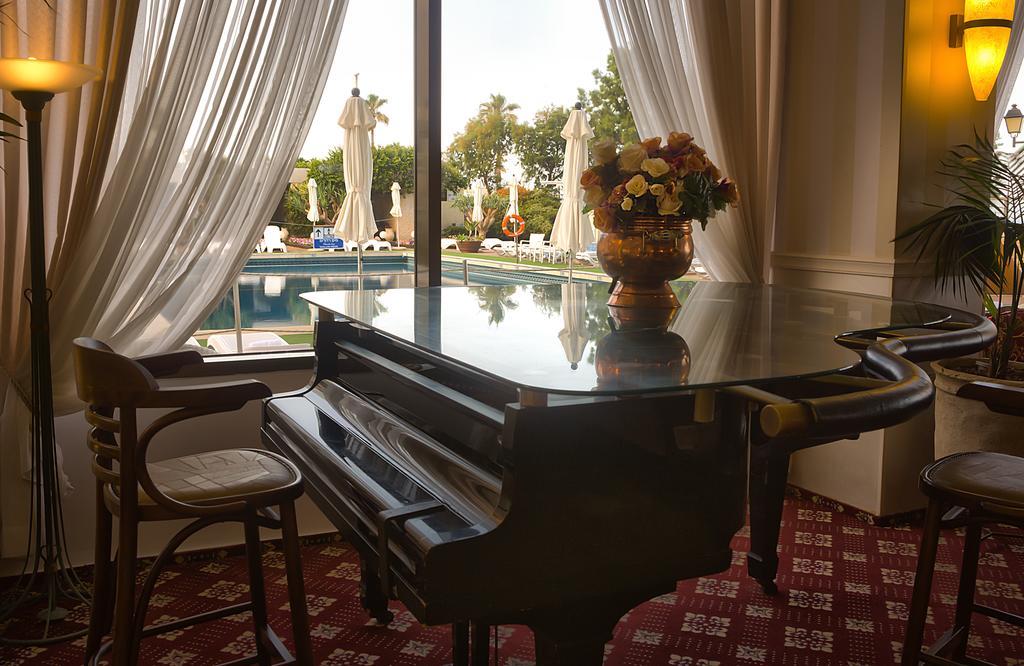 The Seasons Hotel -Studio & Suite Нетанья Екстер'єр фото
