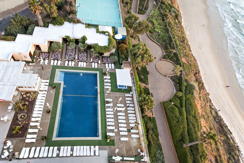 The Seasons Hotel -Studio & Suite Нетанья Екстер'єр фото