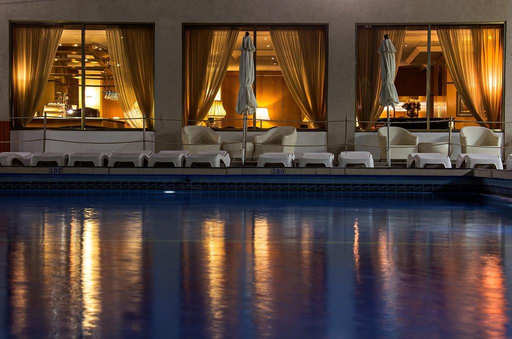 The Seasons Hotel -Studio & Suite Нетанья Екстер'єр фото