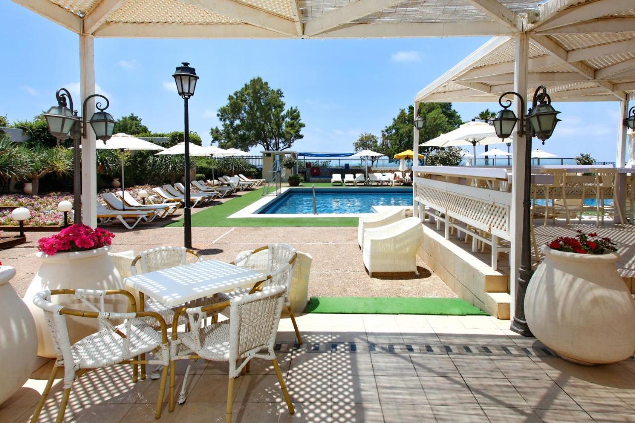 The Seasons Hotel -Studio & Suite Нетанья Екстер'єр фото